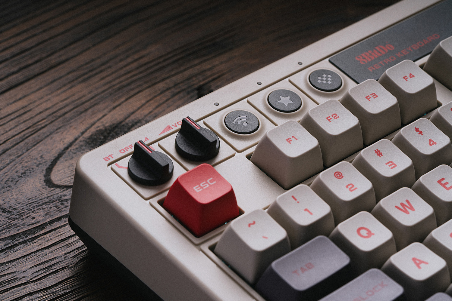 8Bitdo Retro mechanisch toetse - Retro Gaming Keyboard recensie en prijs